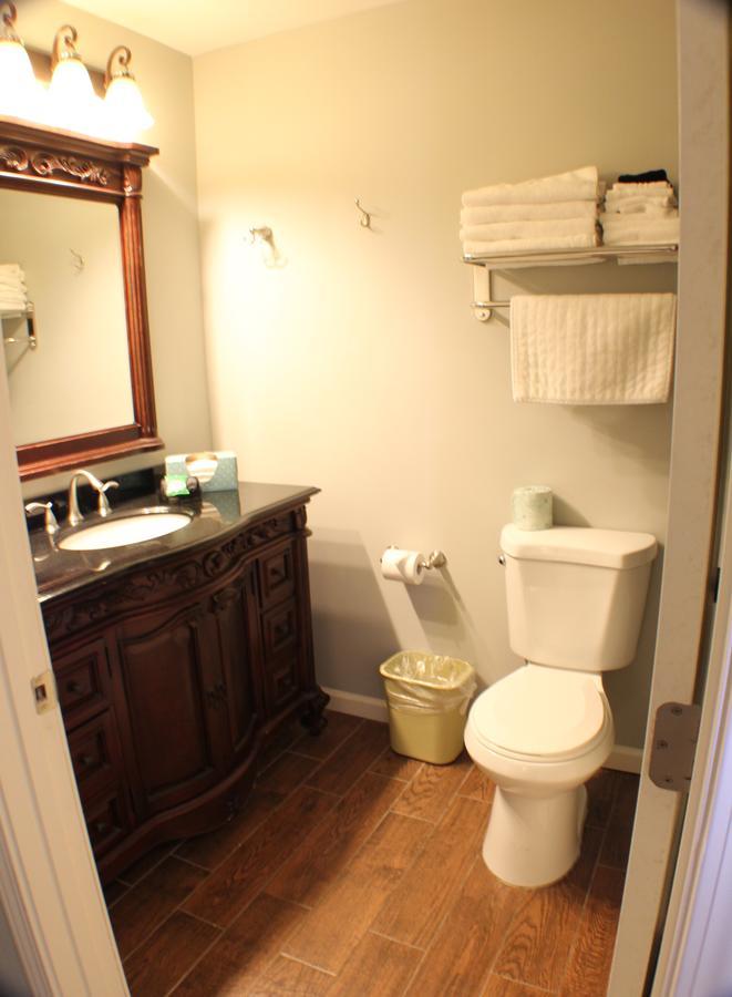 The Dahlonega Square Hotel & Villas Bagian luar foto