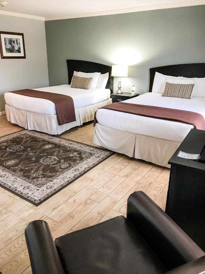 The Dahlonega Square Hotel & Villas Bagian luar foto